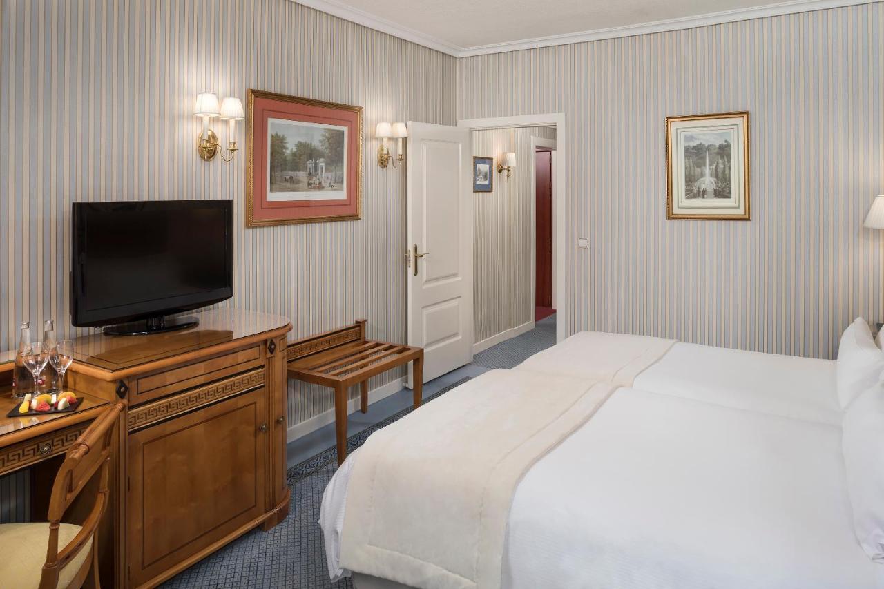 Melia Castilla Madrid Exterior foto