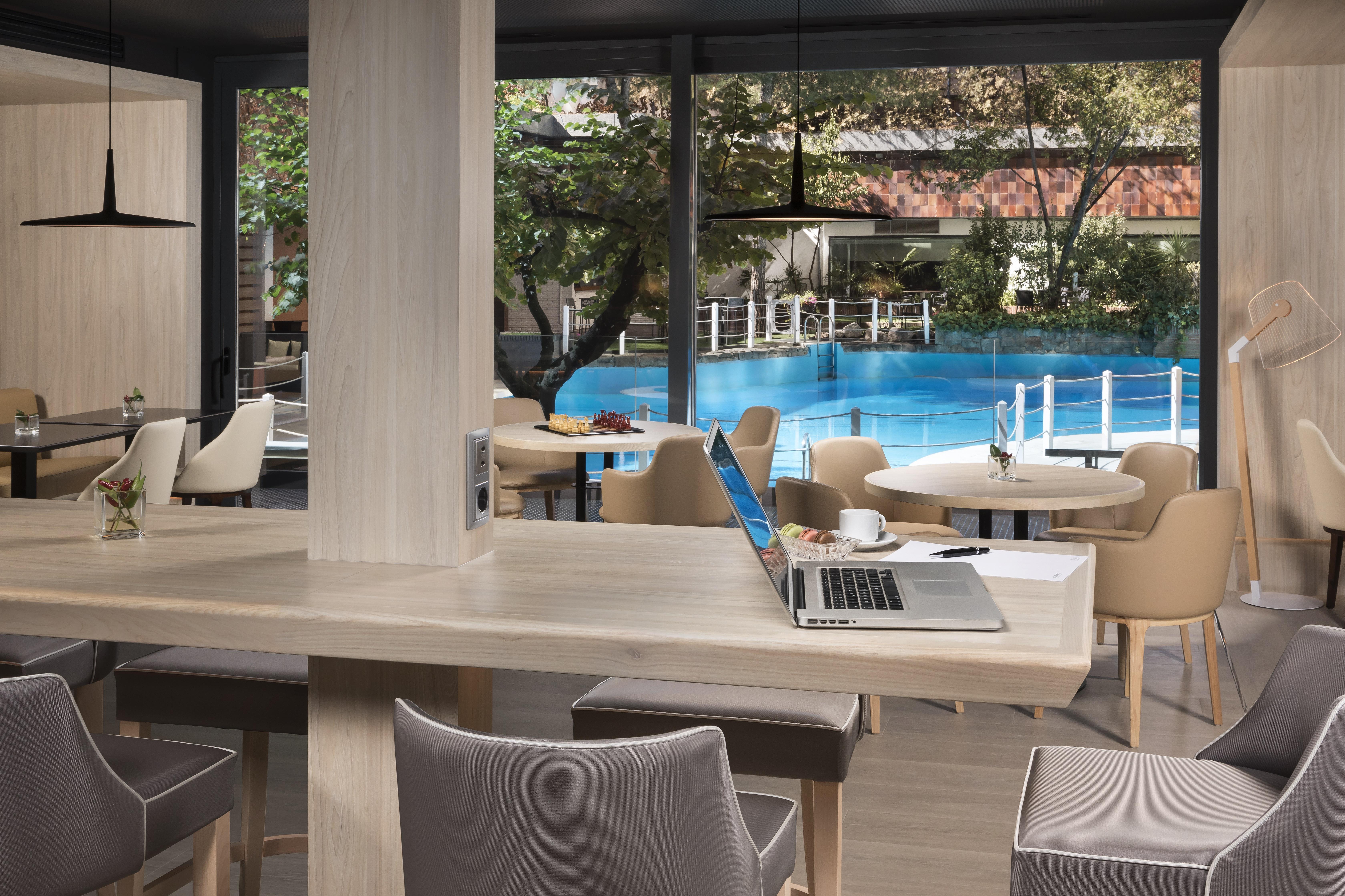 Melia Castilla Madrid Exterior foto